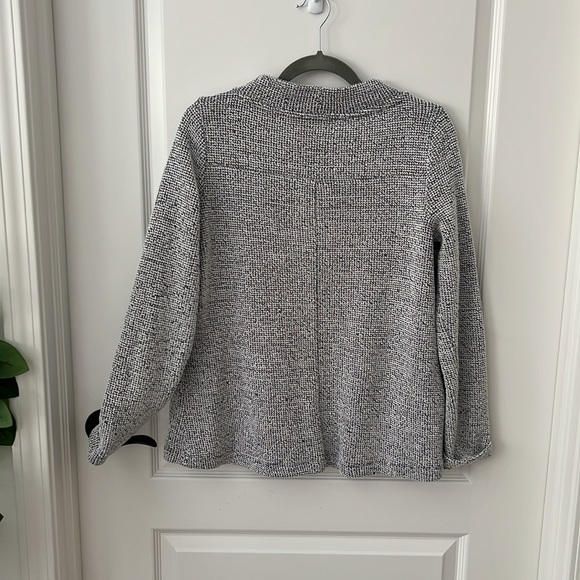 Loft structured navy and white sweater - Picture 3 of 3